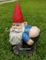 picture of GARDEN STATUE GNOMES FIGURINE GNOMES MOONING