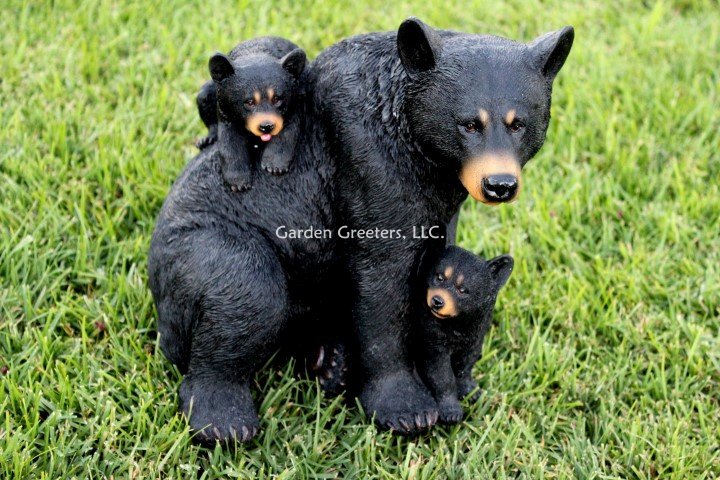 picture of BLACK BEAR WITH BABY BEARS STATUE - Click Image to Close